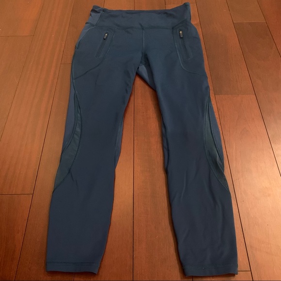 ▪️Lululemon▪️Invigorate 7/8 Tight - Picture 3 of 6